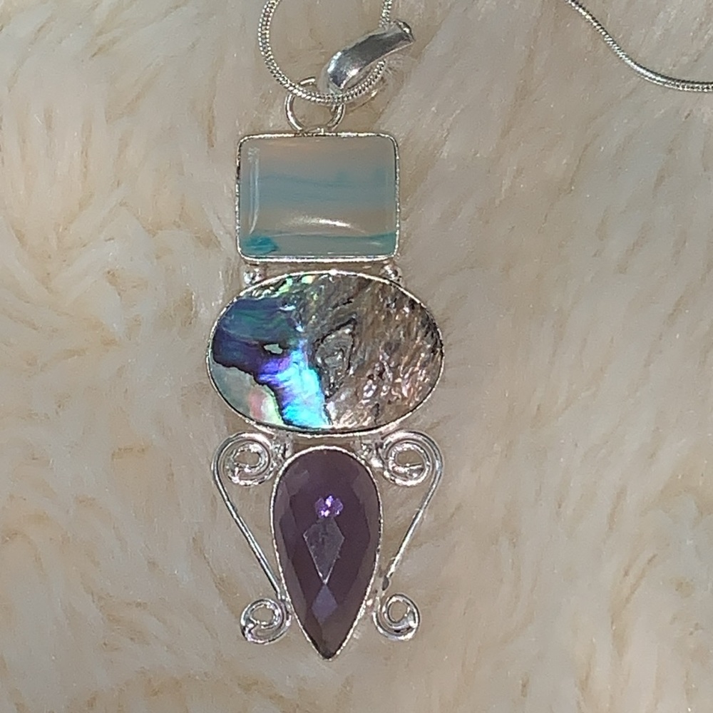 Mother of pearl Abalone jewel silver pendant necklace